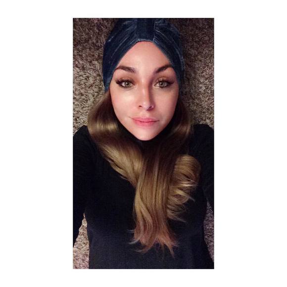 Meet your Posher, Ella - Picture 1 of 1